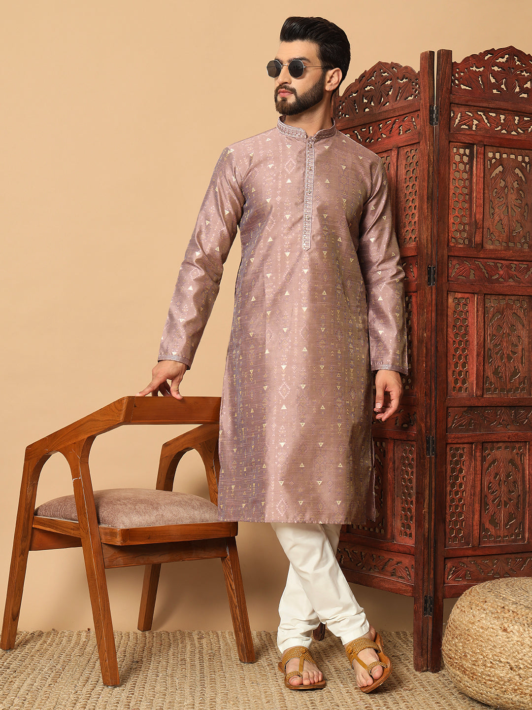 Onion Weft Jacquard Kurta with Contrast Lace Detailing