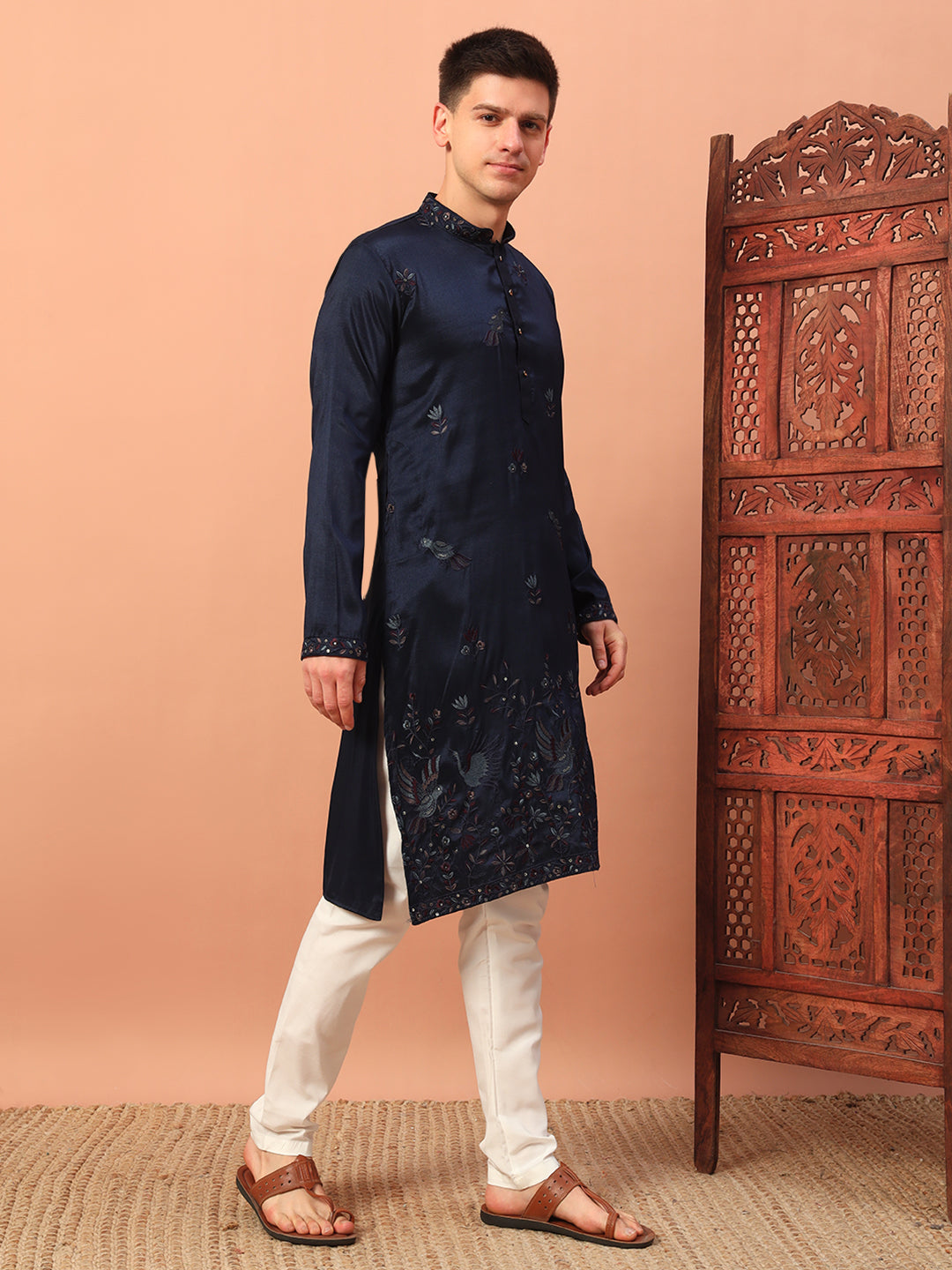 N blue – Embroidered Kurta with Bird Motif for Men
