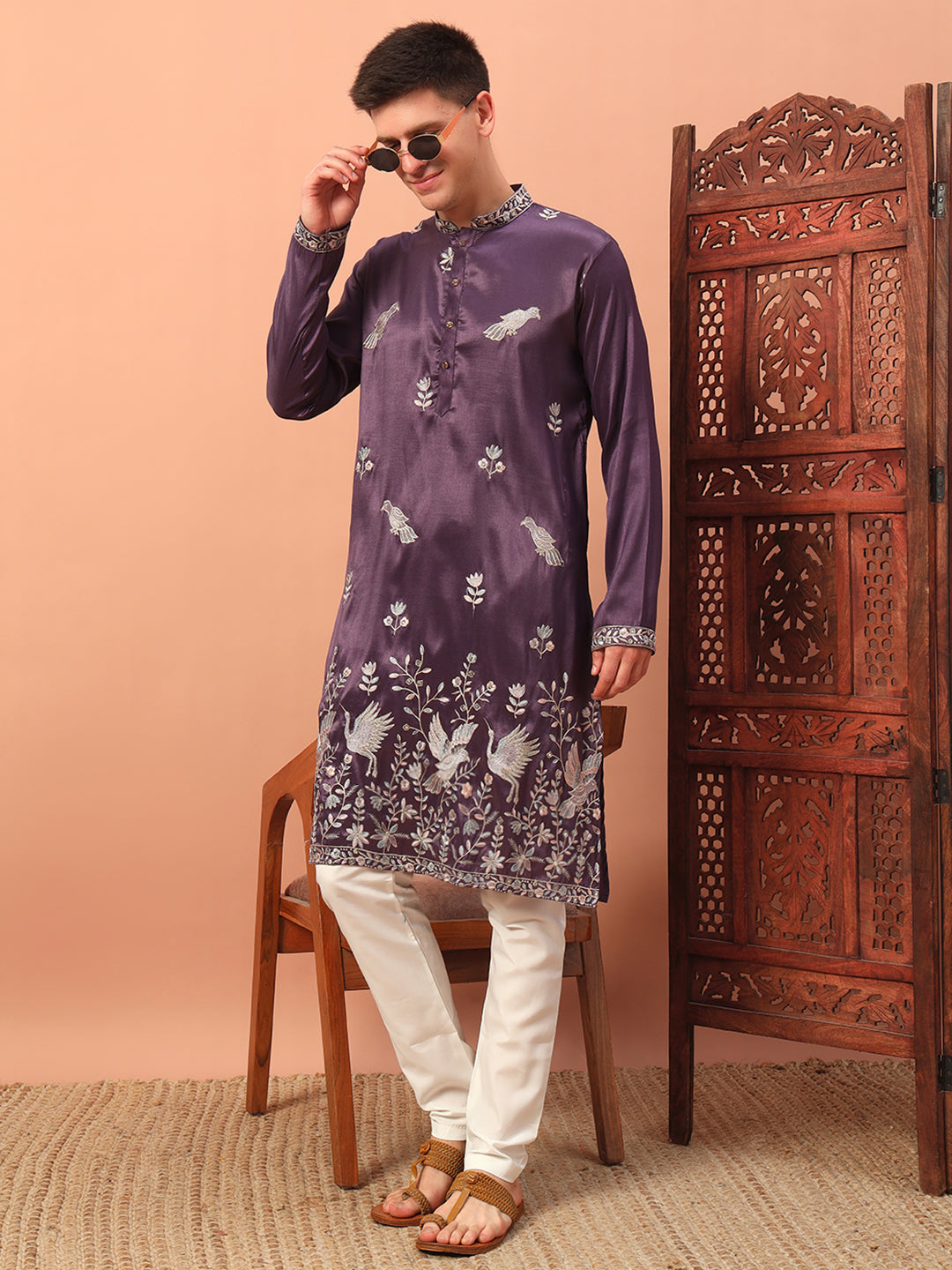 plum royale– Embroidered Kurta with Bird Motif for Men
