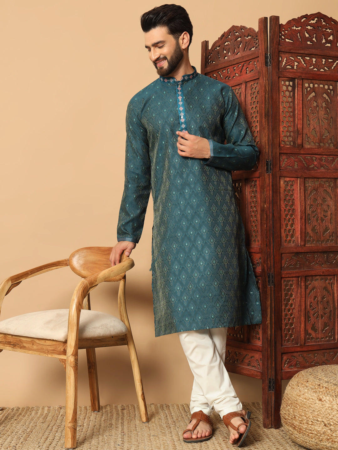 Morpinch Kurta with Contrast Lace Detailing