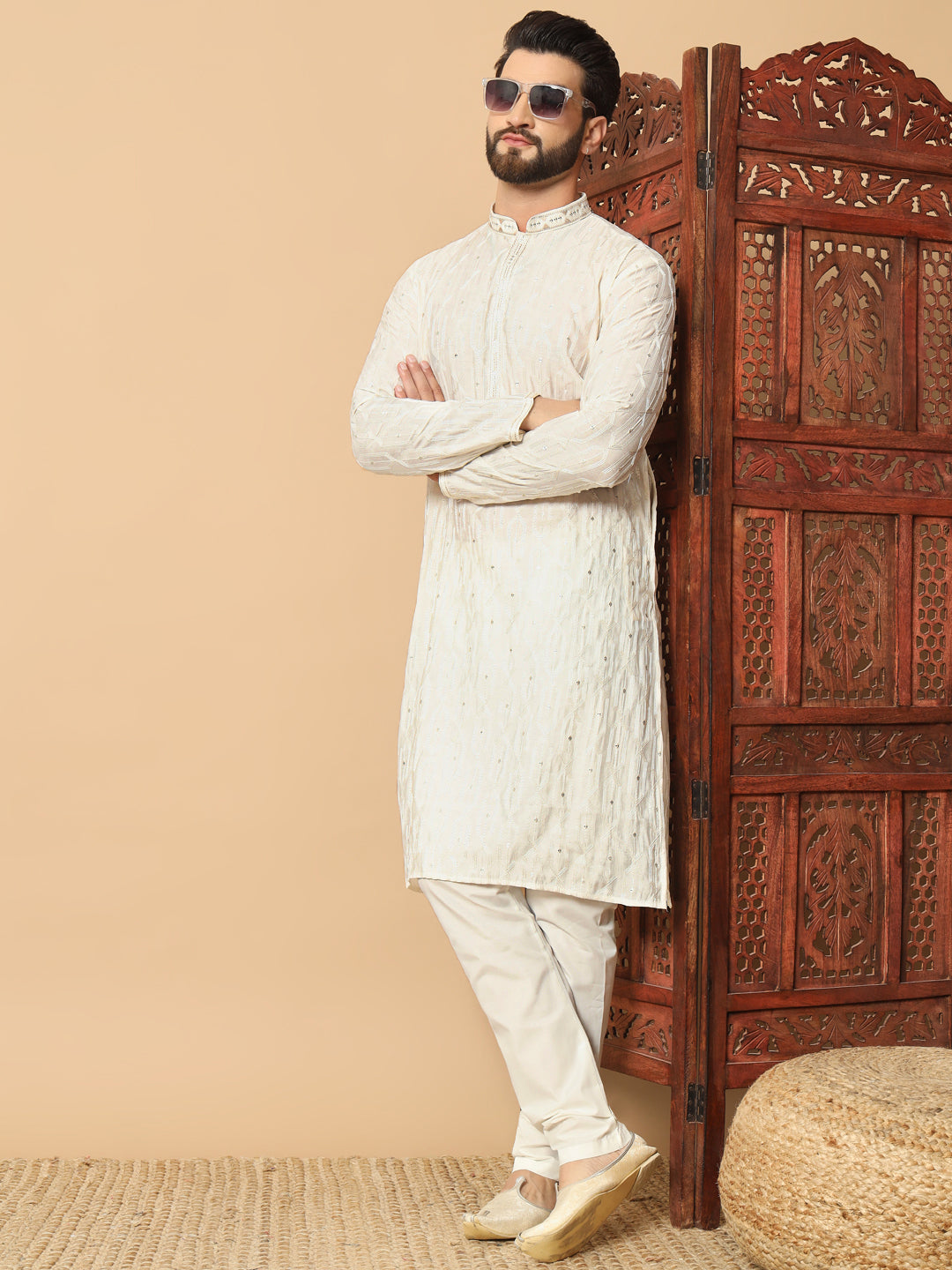 Noir Majesty – off white Embroidered Kurta for Men