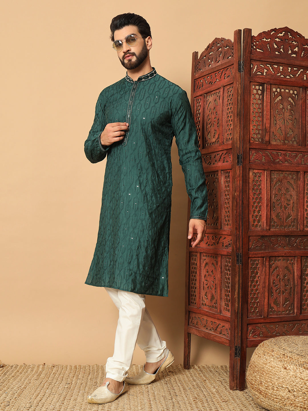Noir Majesty – mehndi  Embroidered Kurta for Men